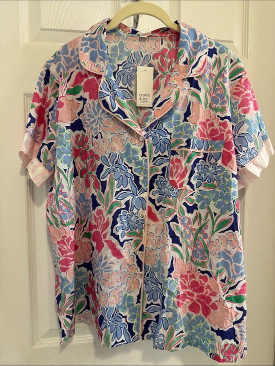 crown & ivy Other - crown & ivy Pastel Floral Button-Up Shirt in Pink, Blue, Green